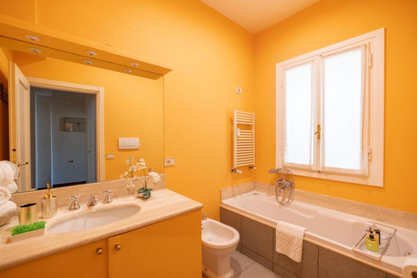 Ponte Vecchio View Luxury Apartment Флоренция Экстерьер фото