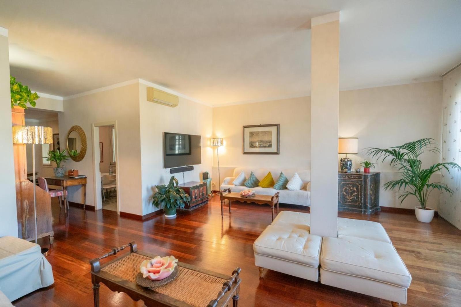 Ponte Vecchio View Luxury Apartment Флоренция Экстерьер фото