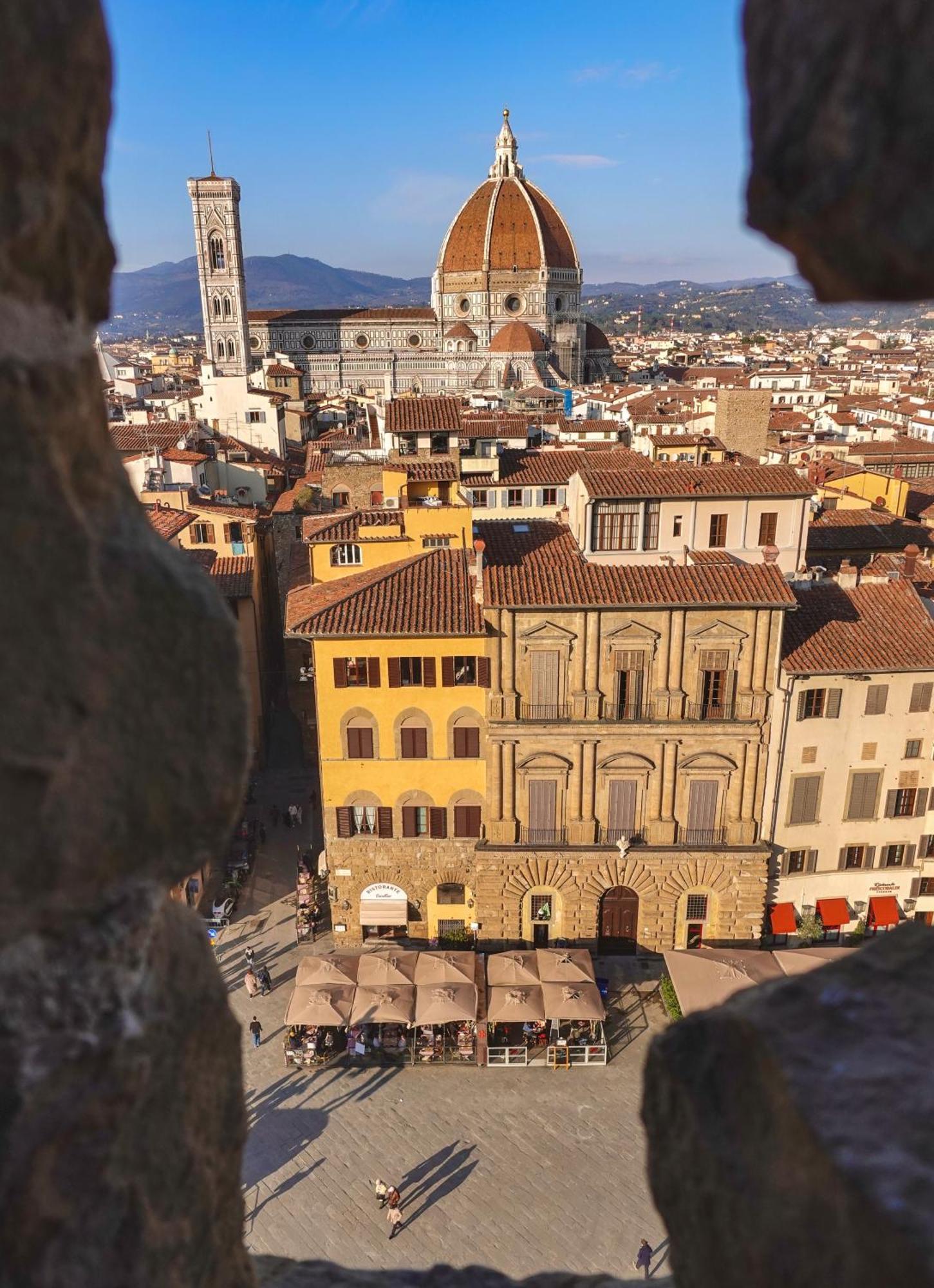 Ponte Vecchio View Luxury Apartment Флоренция Экстерьер фото